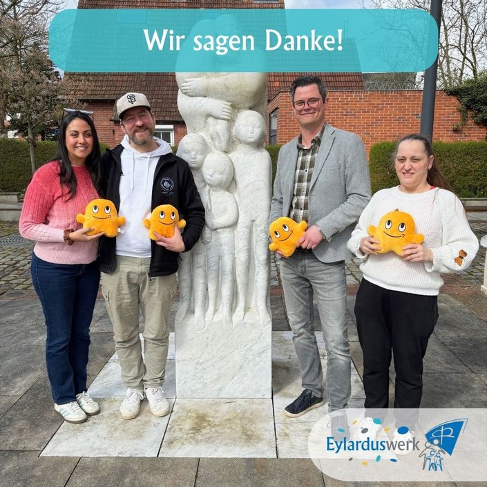 🐣🎁 𝑶𝒔𝒕𝒆𝒓𝒈𝒆𝒔𝒄𝒉𝒆𝒏𝒌𝒆, 𝒅𝒊𝒆 𝒆𝒊𝒏 𝑳ä𝒄𝒉𝒆𝒍𝒏 𝒊𝒏𝒔 𝑮𝒆𝒔𝒊𝒄𝒉𝒕 𝒛𝒂𝒖𝒃𝒆𝒓𝒏

Über 30 Ostergeschenke wurden im Rahmen einer Spendenaktion von...